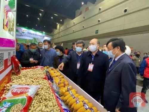 7月5日,來鄭州國際會(huì)展中心看農(nóng)業(yè) 芯片